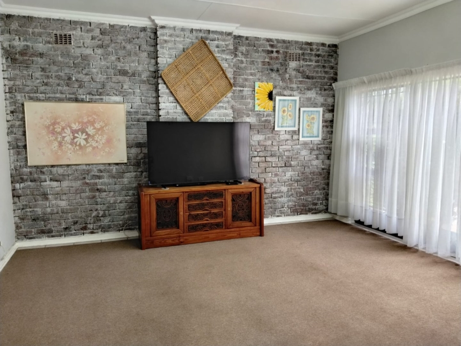 3 Bedroom Property for Sale in Wilro Park Gauteng