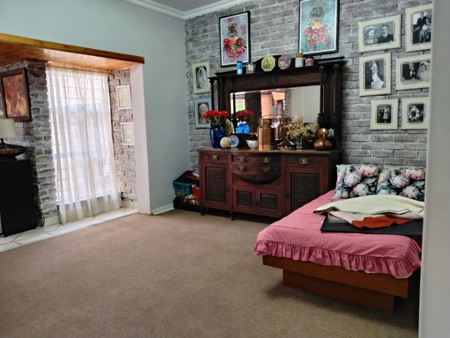 3 Bedroom Property for Sale in Wilro Park Gauteng