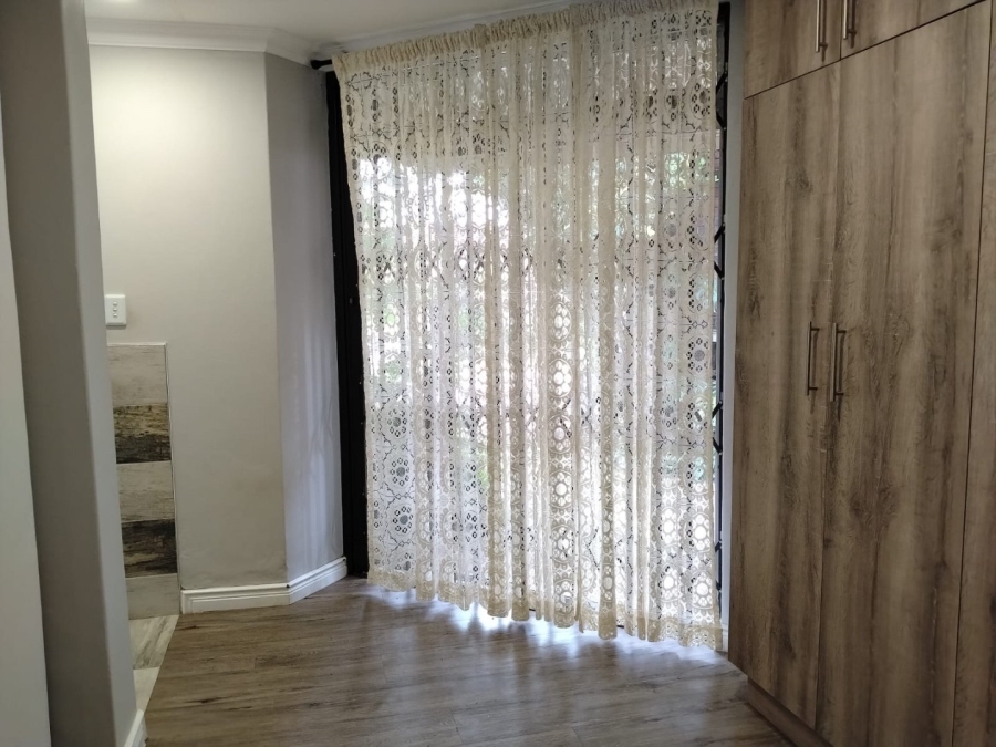 3 Bedroom Property for Sale in Wilro Park Gauteng