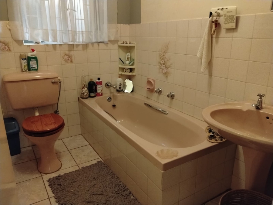 3 Bedroom Property for Sale in Rant En Dal Gauteng