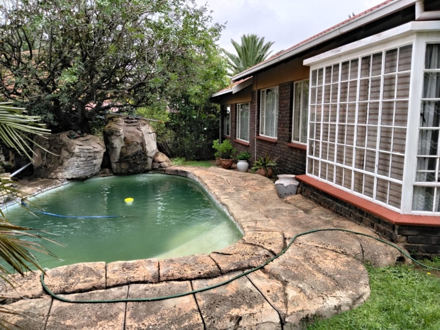 3 Bedroom Property for Sale in Rant En Dal Gauteng