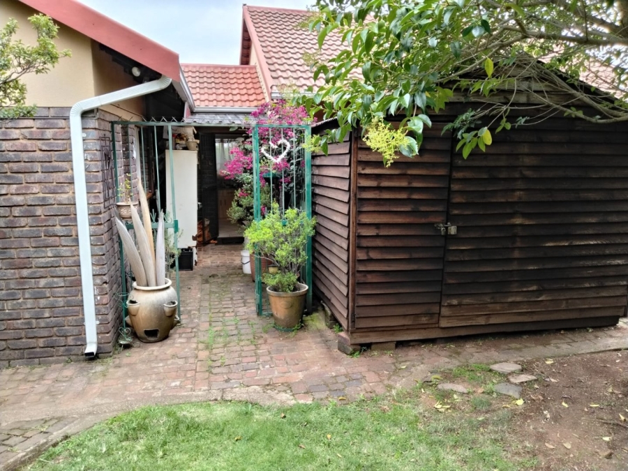 3 Bedroom Property for Sale in Rant En Dal Gauteng