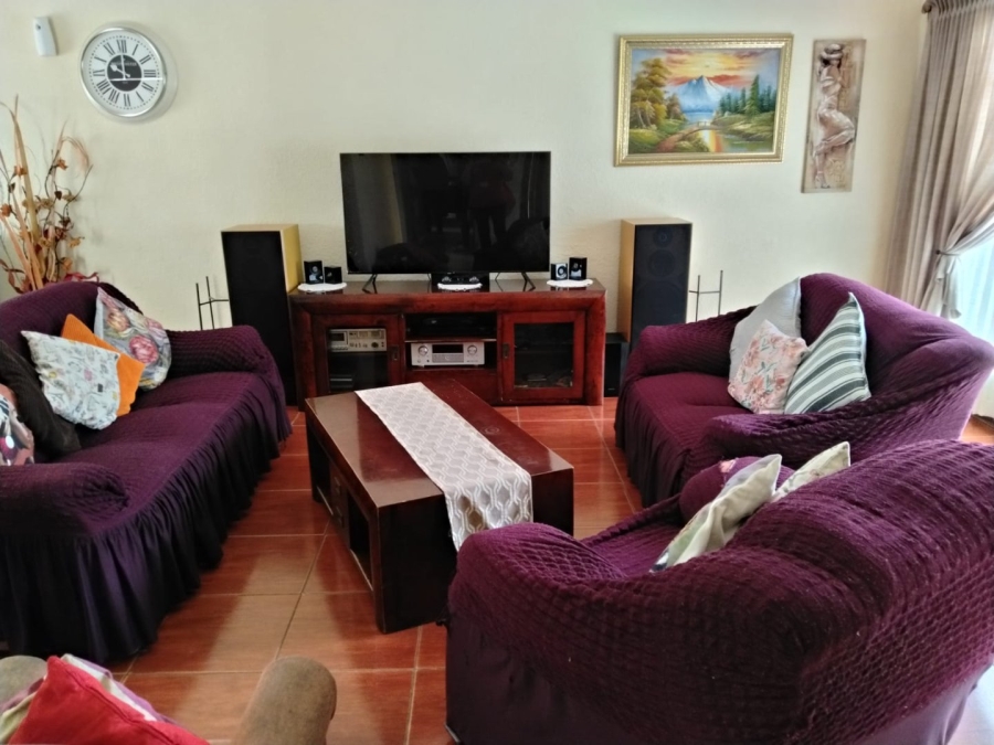 4 Bedroom Property for Sale in Greenhills Gauteng