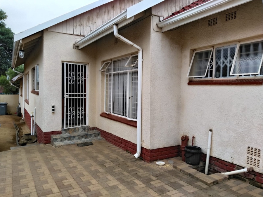 4 Bedroom Property for Sale in Greenhills Gauteng