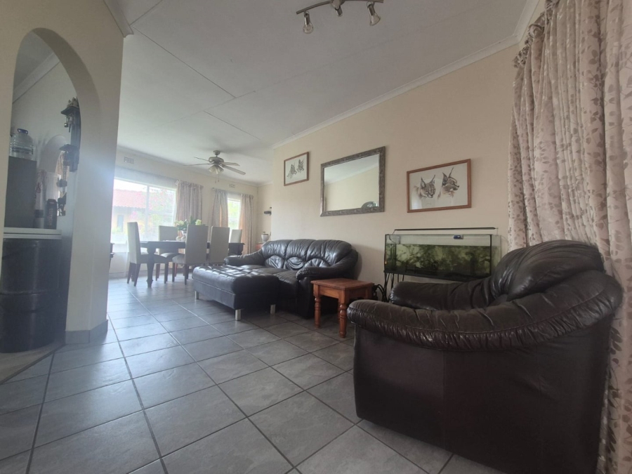 3 Bedroom Property for Sale in Helikonpark Gauteng