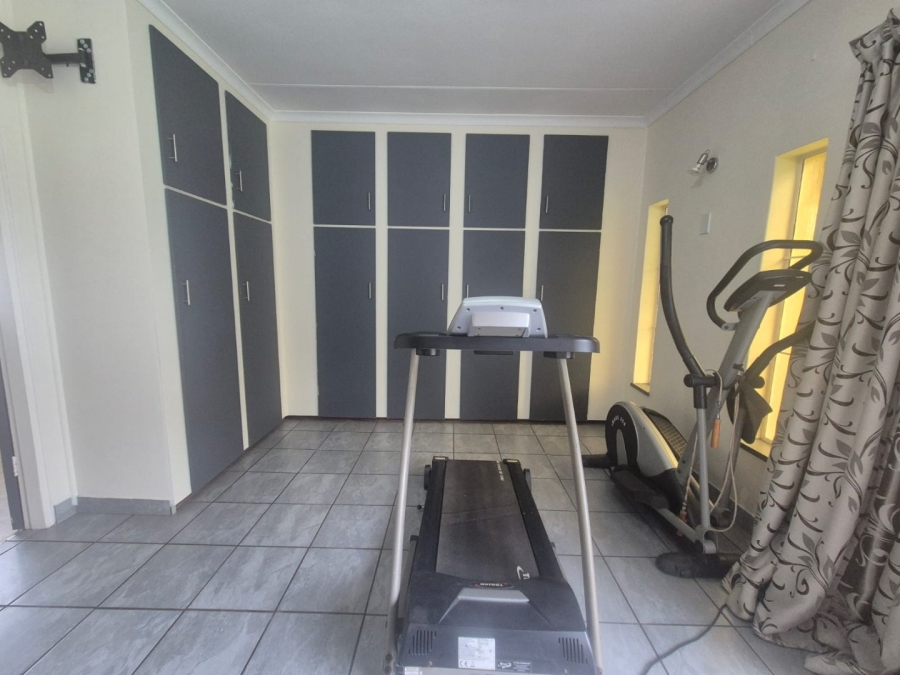 3 Bedroom Property for Sale in Helikonpark Gauteng