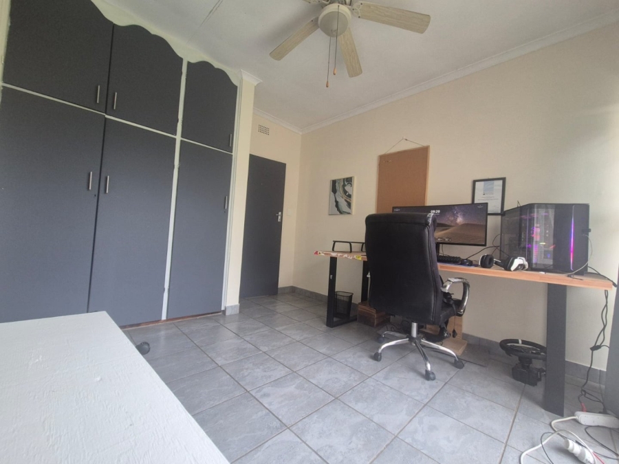 3 Bedroom Property for Sale in Helikonpark Gauteng