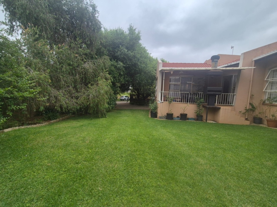 3 Bedroom Property for Sale in Helikonpark Gauteng