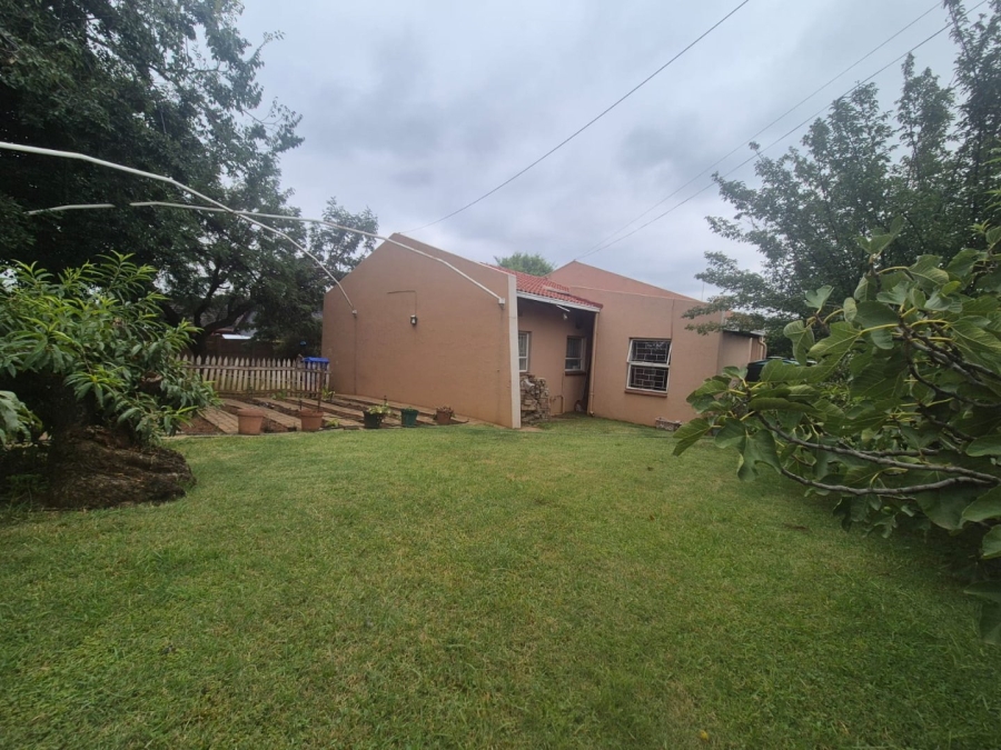 3 Bedroom Property for Sale in Helikonpark Gauteng