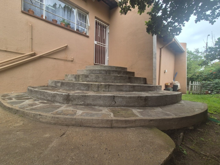 3 Bedroom Property for Sale in Helikonpark Gauteng