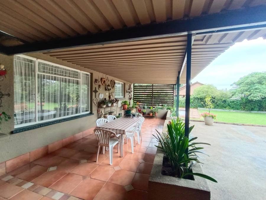 4 Bedroom Property for Sale in Helikonpark Gauteng