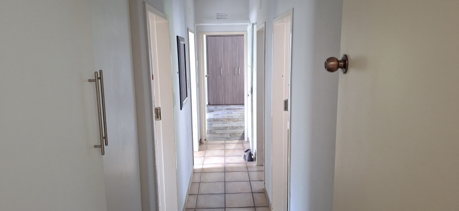 3 Bedroom Property for Sale in Roodekrans Gauteng