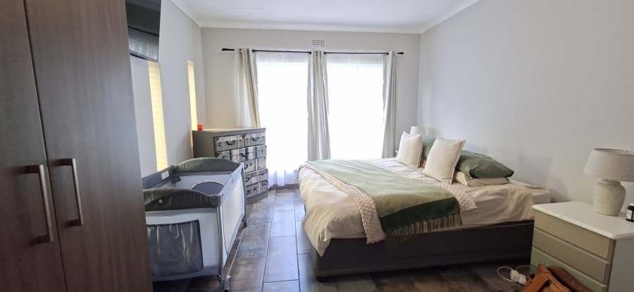 3 Bedroom Property for Sale in Roodekrans Gauteng