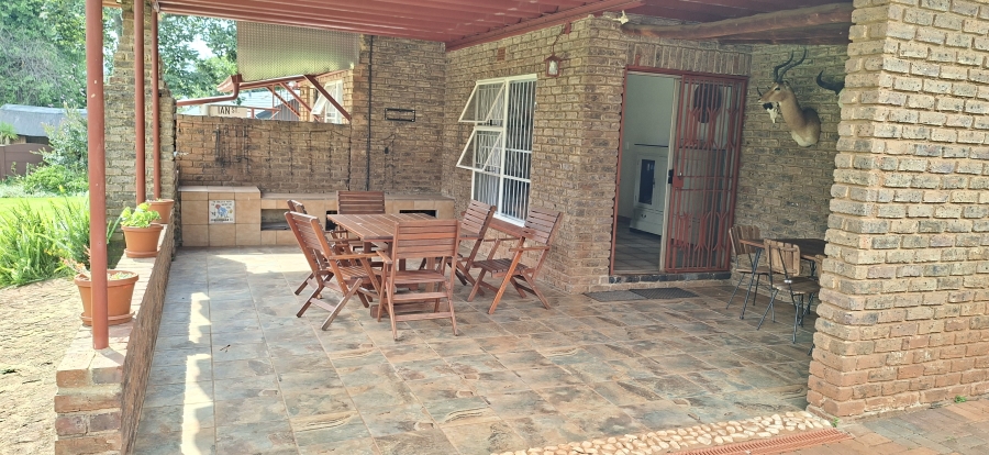 3 Bedroom Property for Sale in Roodekrans Gauteng