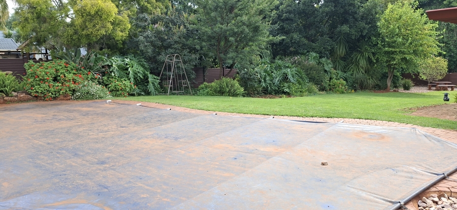 3 Bedroom Property for Sale in Roodekrans Gauteng