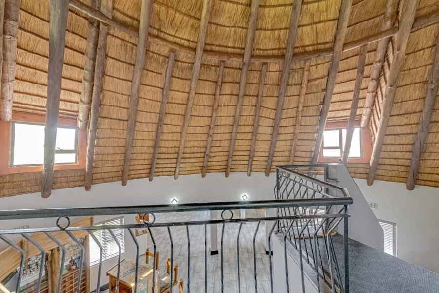 To Let 6 Bedroom Property for Rent in Protea Ridge Gauteng