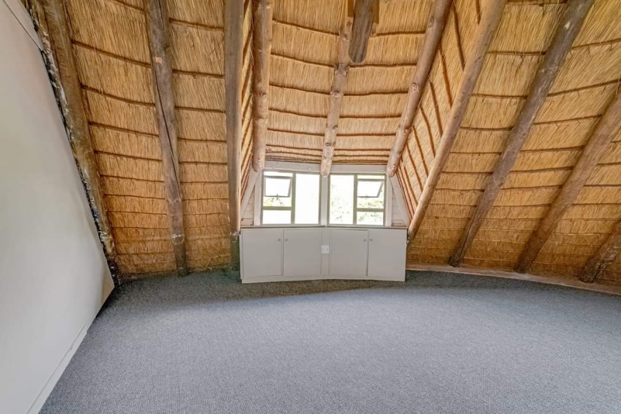 To Let 6 Bedroom Property for Rent in Protea Ridge Gauteng