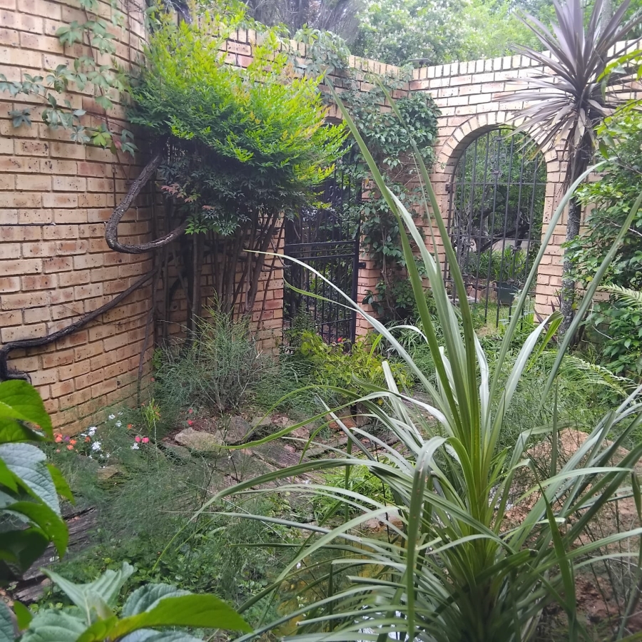 4 Bedroom Property for Sale in Poortview Gauteng