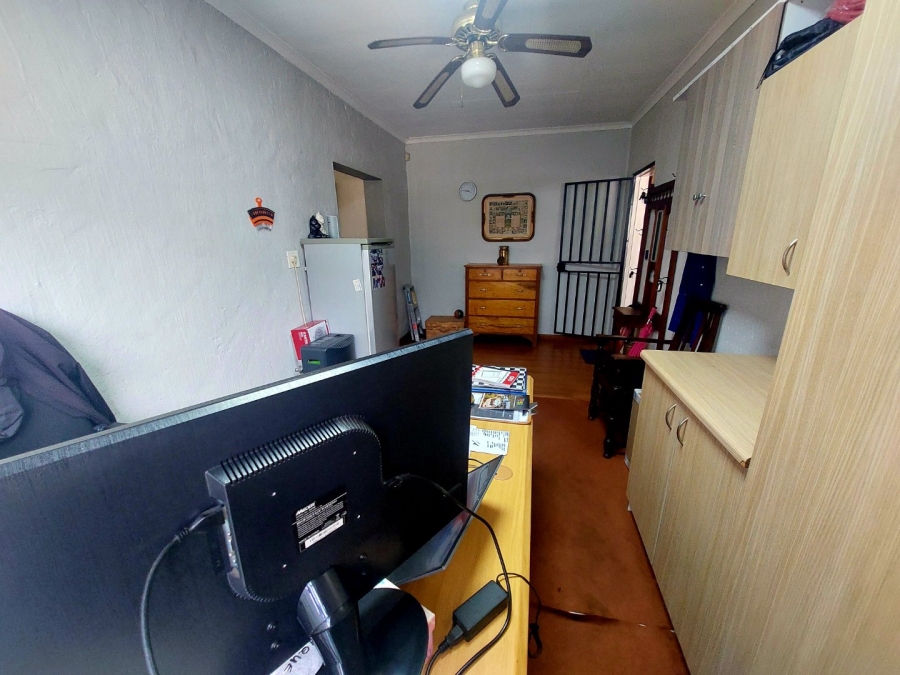 3 Bedroom Property for Sale in Helikonpark Gauteng