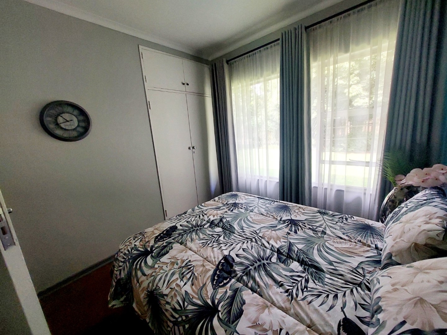 3 Bedroom Property for Sale in Helikonpark Gauteng