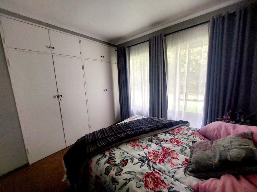 3 Bedroom Property for Sale in Helikonpark Gauteng