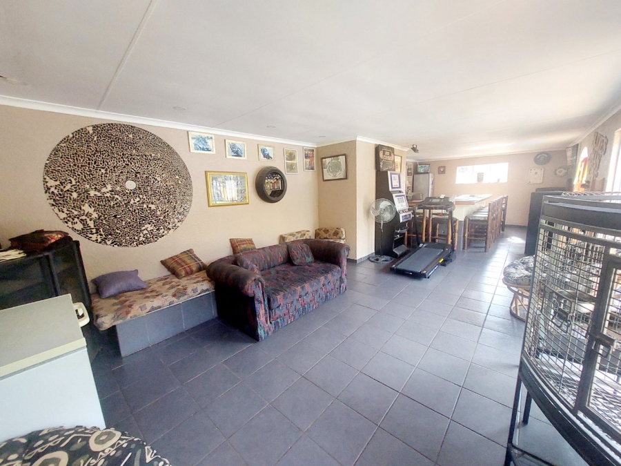 3 Bedroom Property for Sale in Helikonpark Gauteng