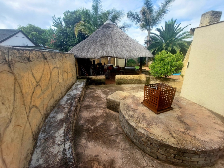 3 Bedroom Property for Sale in Helikonpark Gauteng