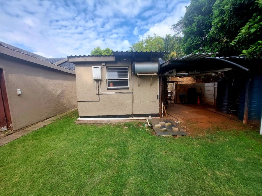 3 Bedroom Property for Sale in Helikonpark Gauteng