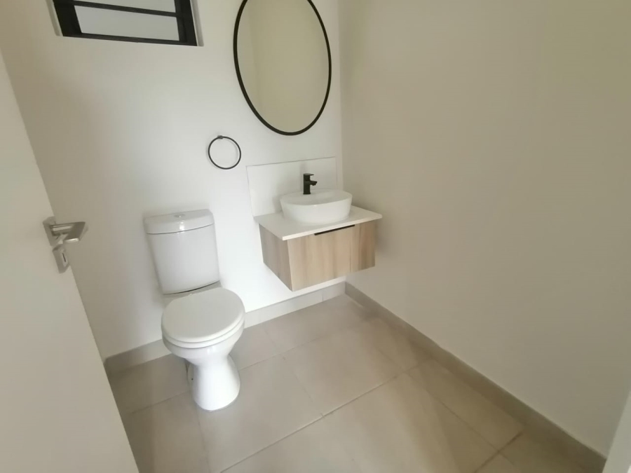 2 Bedroom Property for Sale in Mulbarton Gauteng