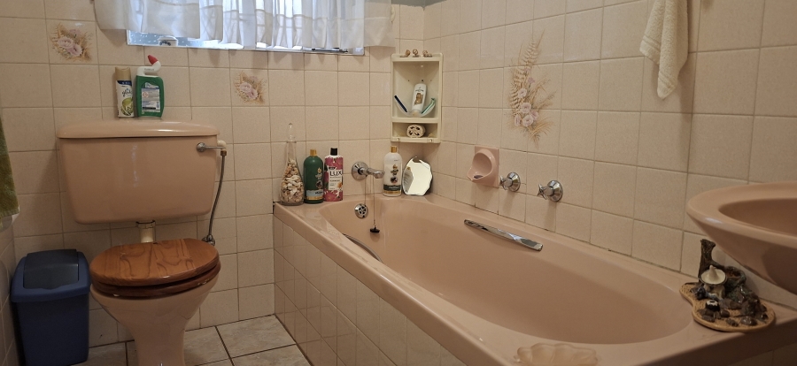 3 Bedroom Property for Sale in Rant En Dal Gauteng