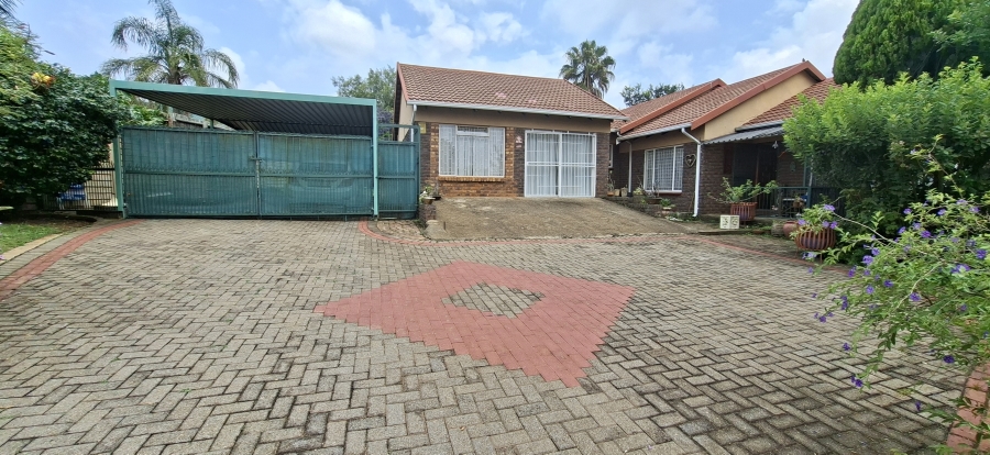 3 Bedroom Property for Sale in Rant En Dal Gauteng
