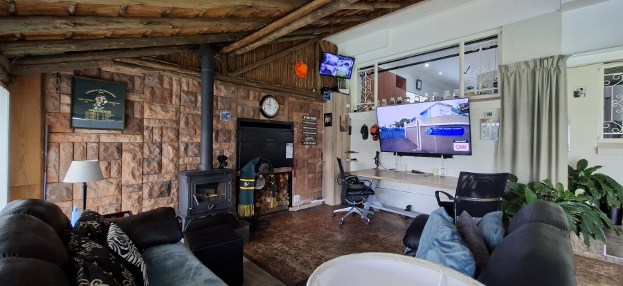 3 Bedroom Property for Sale in Monument Gauteng