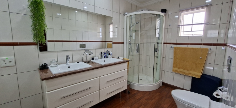 3 Bedroom Property for Sale in Monument Gauteng