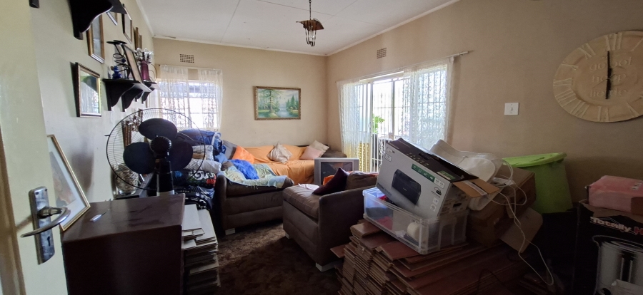 5 Bedroom Property for Sale in Wentworth Park Gauteng
