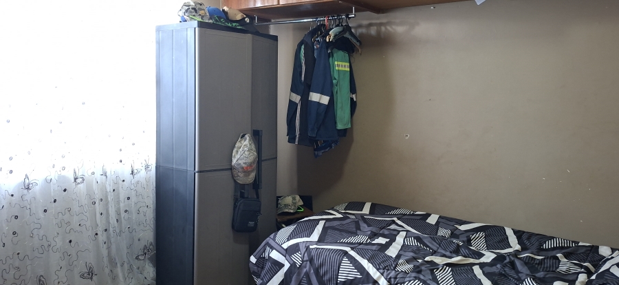 5 Bedroom Property for Sale in Wentworth Park Gauteng