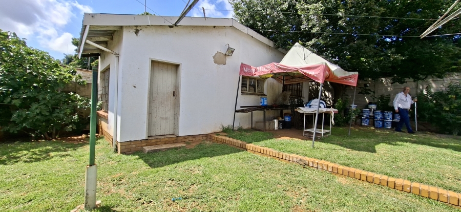 5 Bedroom Property for Sale in Wentworth Park Gauteng
