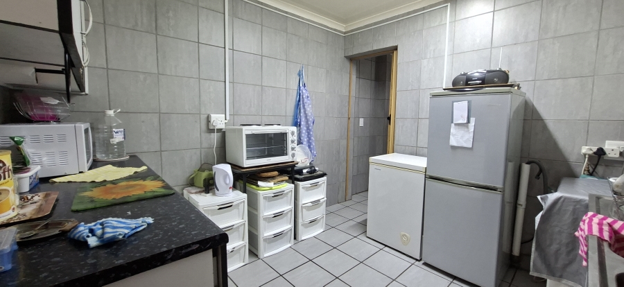 5 Bedroom Property for Sale in Wentworth Park Gauteng