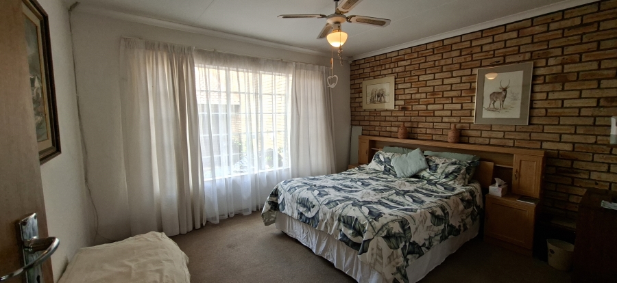 3 Bedroom Property for Sale in Noordheuwel Gauteng