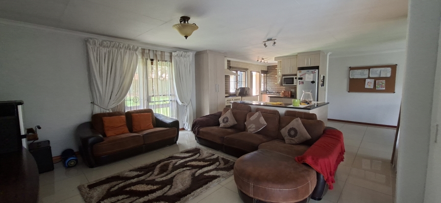 3 Bedroom Property for Sale in Noordheuwel Gauteng
