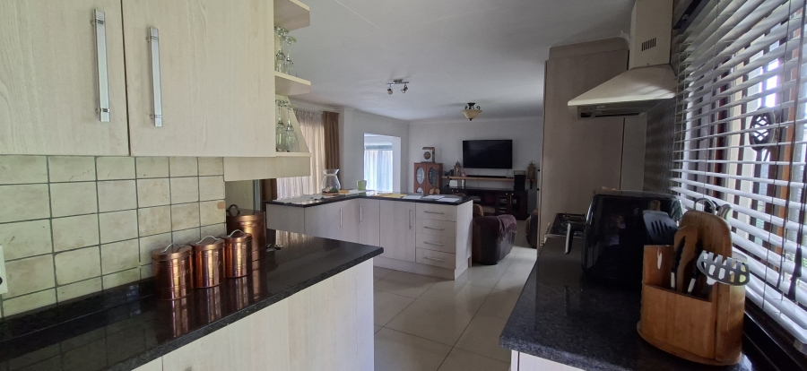 3 Bedroom Property for Sale in Noordheuwel Gauteng