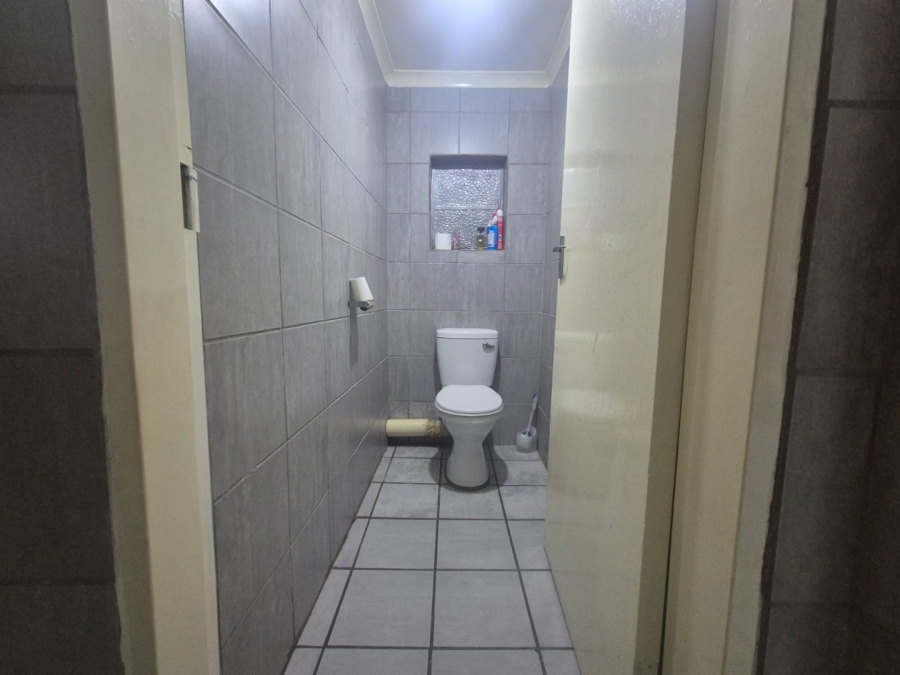 3 Bedroom Property for Sale in Wentworth Park Gauteng