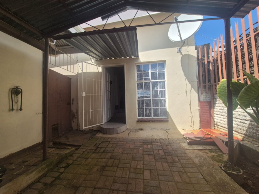 3 Bedroom Property for Sale in Wentworth Park Gauteng