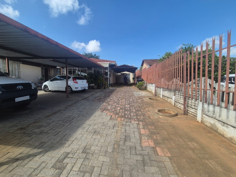 3 Bedroom Property for Sale in Wentworth Park Gauteng