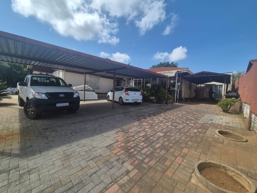 3 Bedroom Property for Sale in Wentworth Park Gauteng