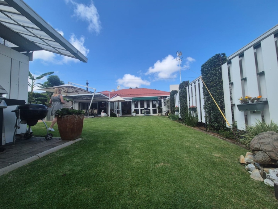 3 Bedroom Property for Sale in Monument Gauteng