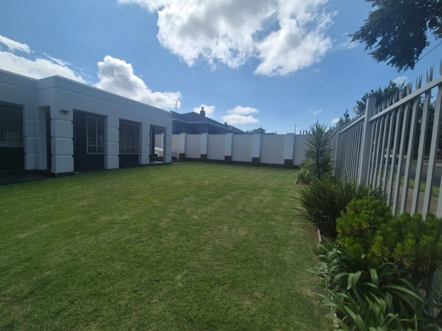 3 Bedroom Property for Sale in Monument Gauteng