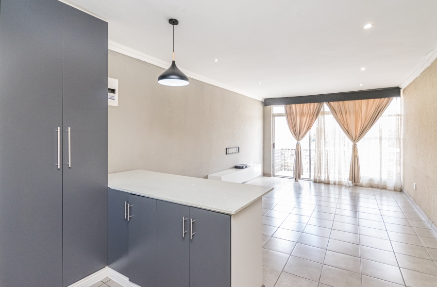2 Bedroom Property for Sale in Florida Gauteng