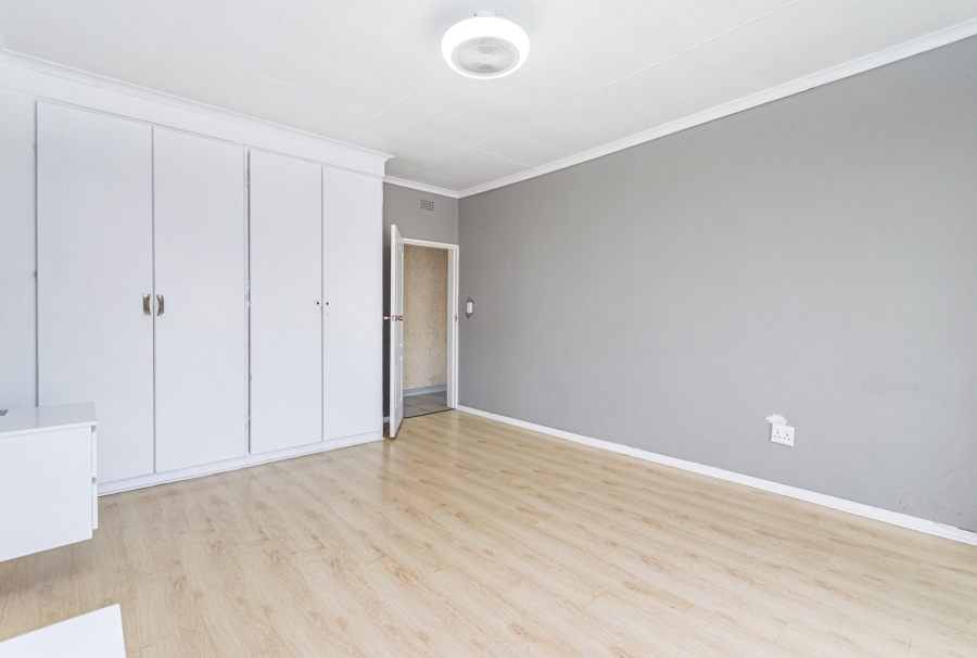 2 Bedroom Property for Sale in Florida Gauteng