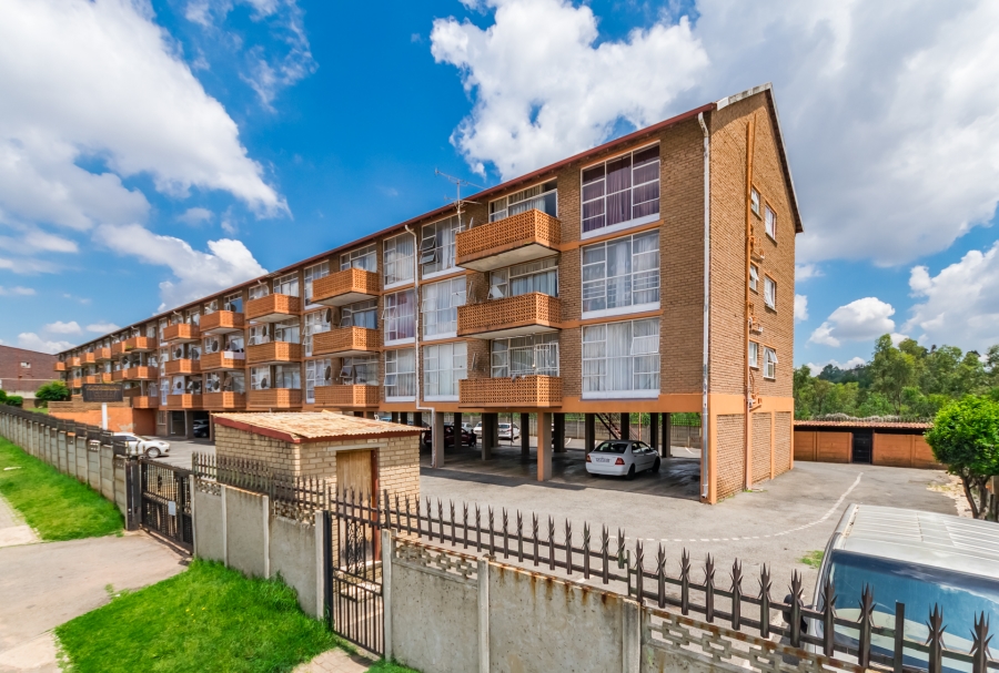 2 Bedroom Property for Sale in Florida Gauteng