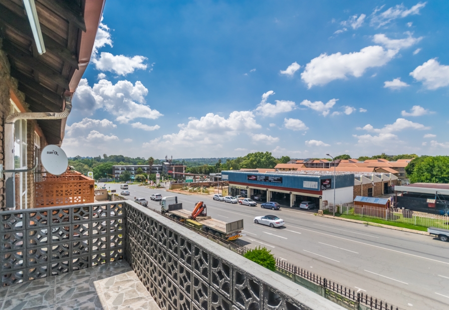 2 Bedroom Property for Sale in Florida Gauteng